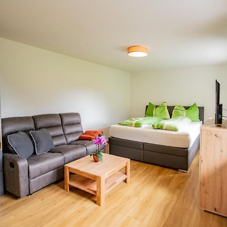 Cafe Max 2 Appartement Trins Buitenkant foto