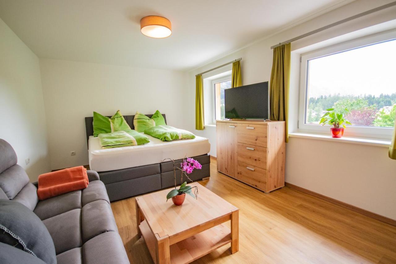 Cafe Max 2 Appartement Trins Buitenkant foto